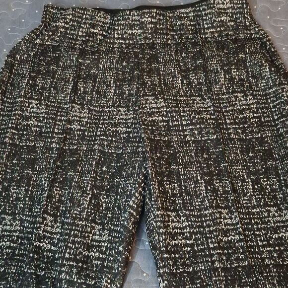 MAZE Collection Black and White Leggings size PL - Picture 3 of 6